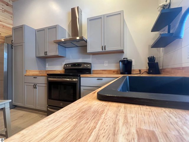 3690 County Road 571, Kalkaska, MI 49646