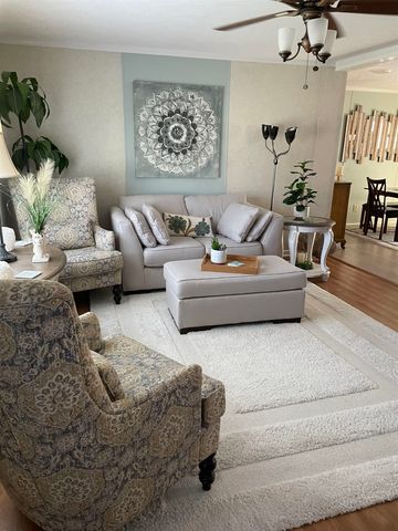 4385 Erie Dr., Little River, SC 29566