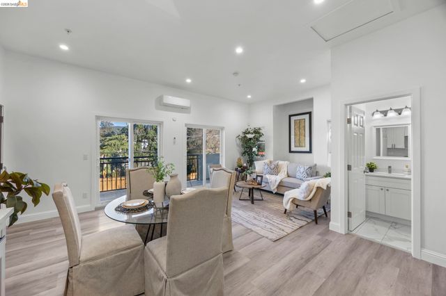 4737 Redding St, Oakland, CA 94619