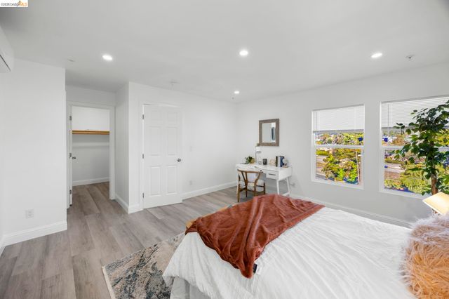 4737 Redding St, Oakland, CA 94619