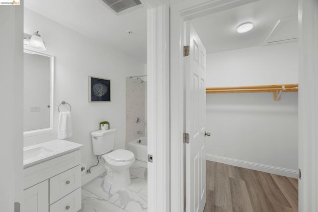 4737 Redding St, Oakland, CA 94619