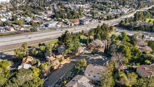 4737 Redding St, Oakland, CA 94619