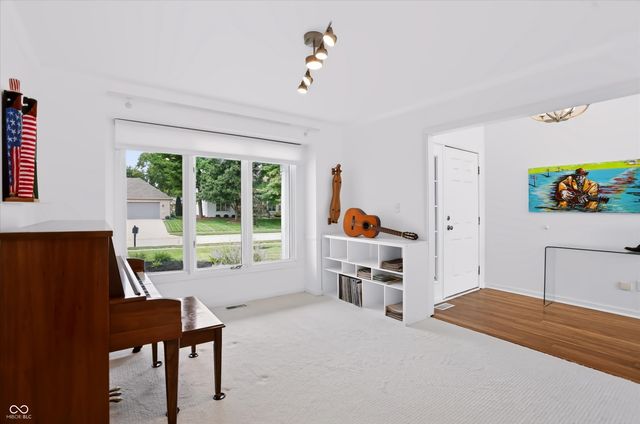 11709 Whisper Bay Court, Carmel, IN 46033