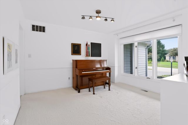 11709 Whisper Bay Court, Carmel, IN 46033