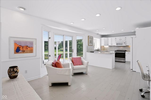 11709 Whisper Bay Court, Carmel, IN 46033
