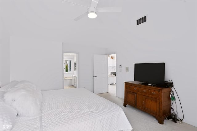 11709 Whisper Bay Court, Carmel, IN 46033