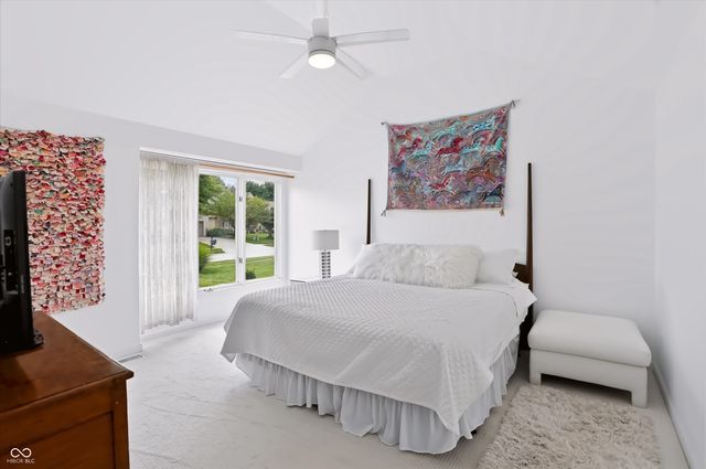 11709 Whisper Bay Court, Carmel, IN 46033