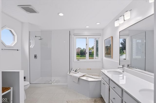 11709 Whisper Bay Court, Carmel, IN 46033