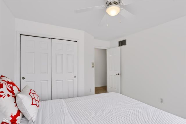 11709 Whisper Bay Court, Carmel, IN 46033