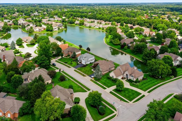 11709 Whisper Bay Court, Carmel, IN 46033