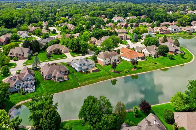 11709 Whisper Bay Court, Carmel, IN 46033