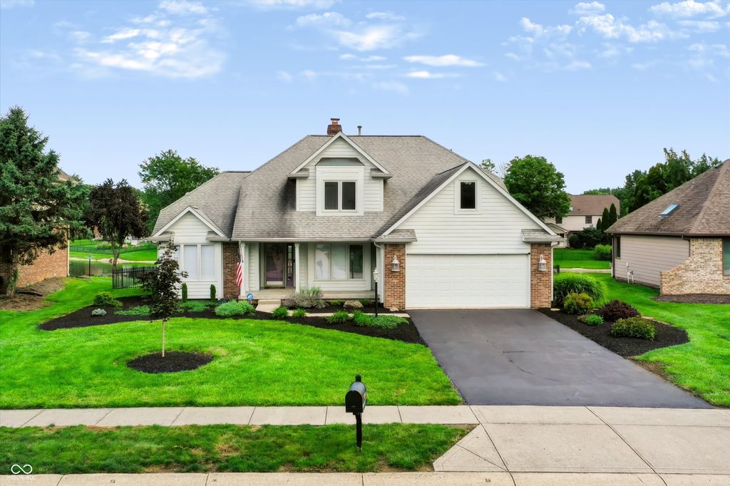 11709 Whisper Bay Court, Carmel, IN 46033