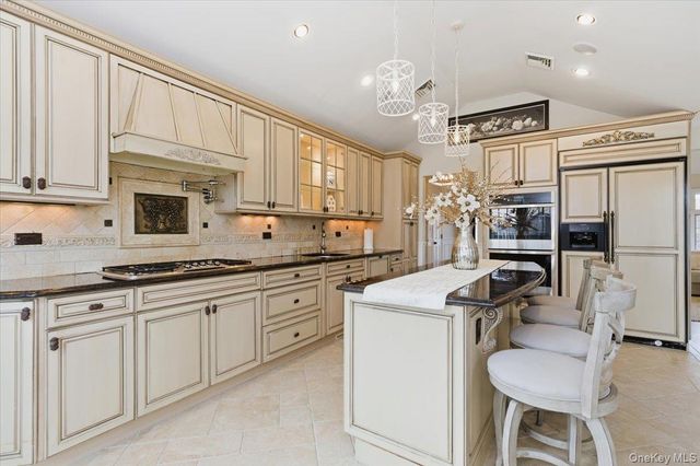 248 Bayview Avenue, Massapequa, NY 11758