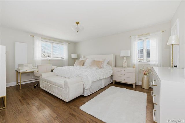 248 Bayview Avenue, Massapequa, NY 11758