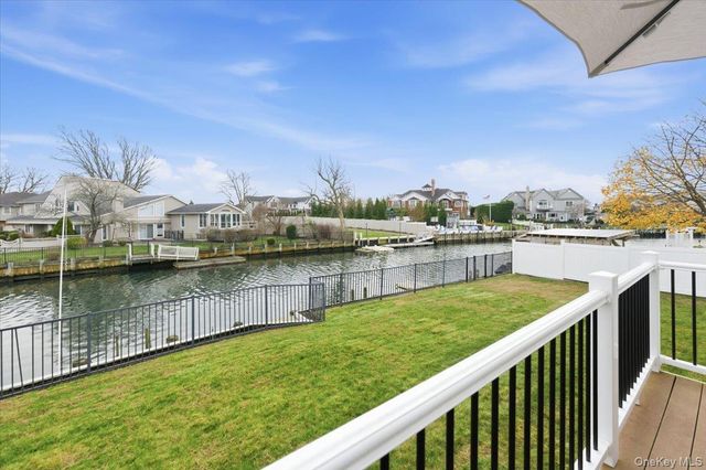 248 Bayview Avenue, Massapequa, NY 11758