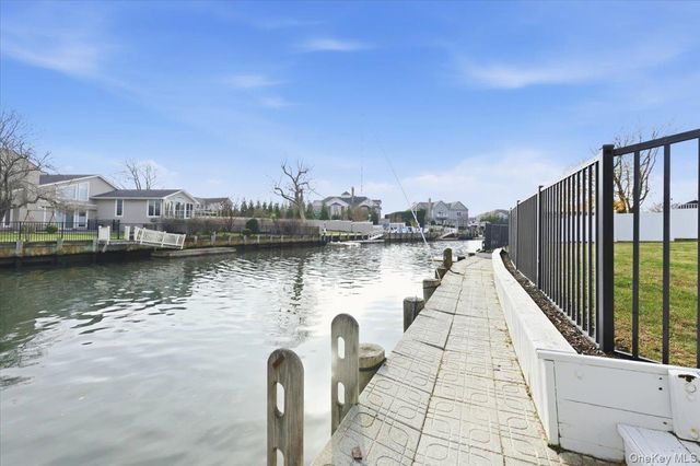 248 Bayview Avenue, Massapequa, NY 11758