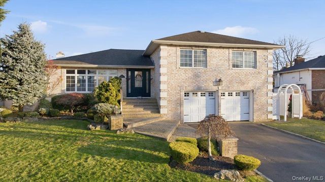 248 Bayview Avenue, Massapequa, NY 11758