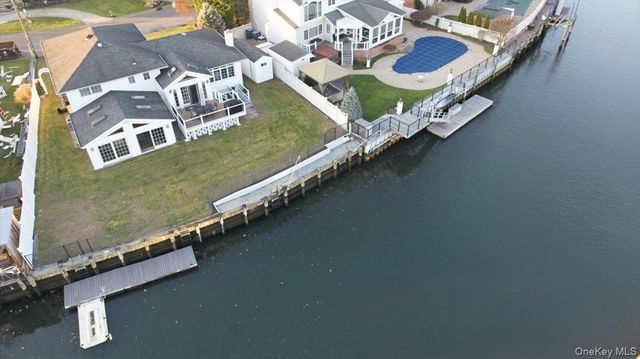 248 Bayview Avenue, Massapequa, NY 11758