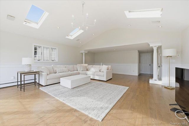 248 Bayview Avenue, Massapequa, NY 11758