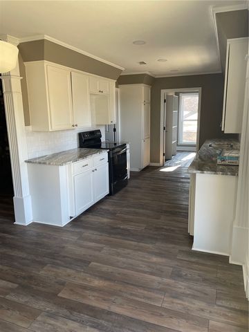 201 N Shore Drive, Russellville, AR 72802