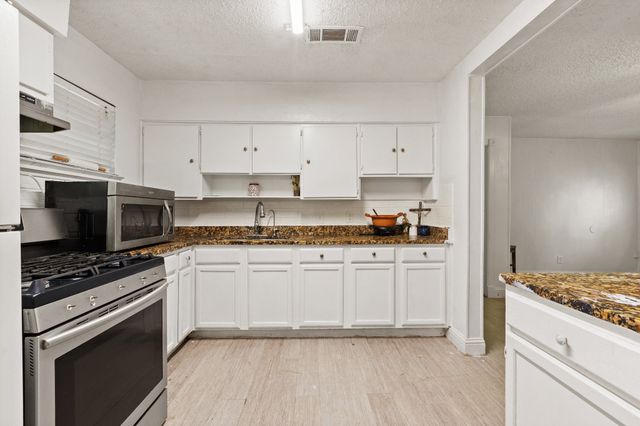 312 N Sam Houston Road, Mesquite, TX 75149