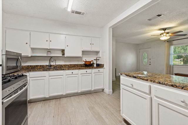 312 N Sam Houston Road, Mesquite, TX 75149