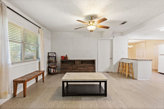 312 N Sam Houston Road, Mesquite, TX 75149