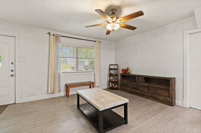 312 N Sam Houston Road, Mesquite, TX 75149