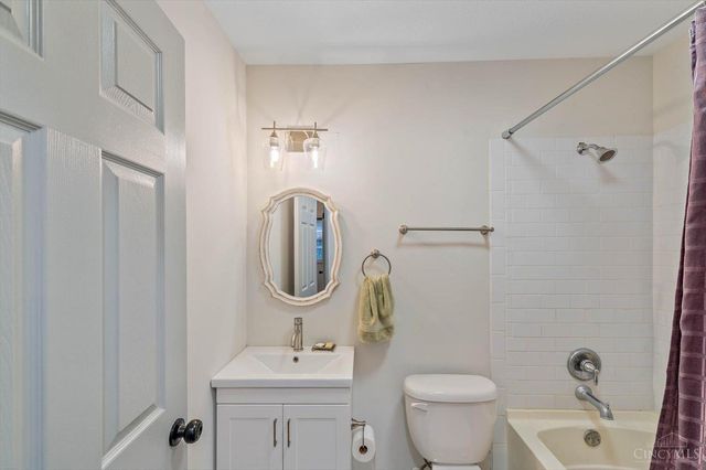 388 Thomas Drive, Franklin, OH 45005