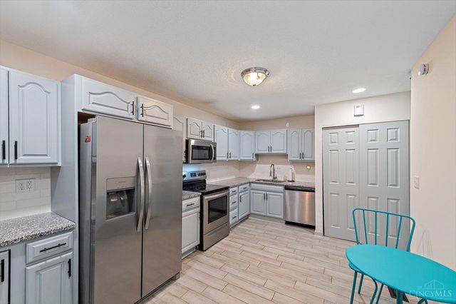 388 Thomas Drive, Franklin, OH 45005