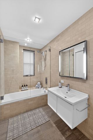 146 E 49th St Apt 9B, New York City, NY 10017