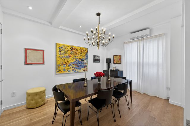 146 E 49th St Apt 9B, New York City, NY 10017