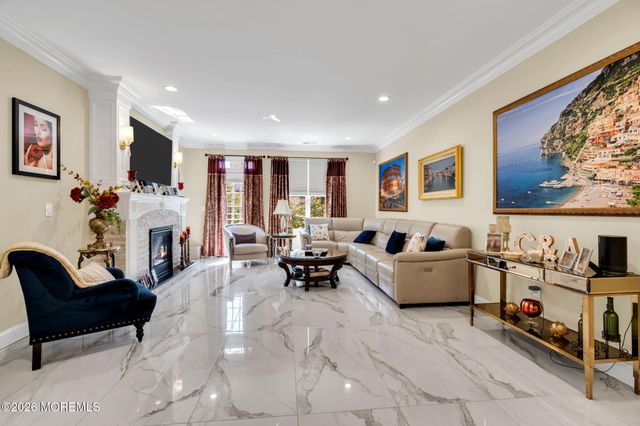 7 Wolverton Court, Jackson, NJ 08527