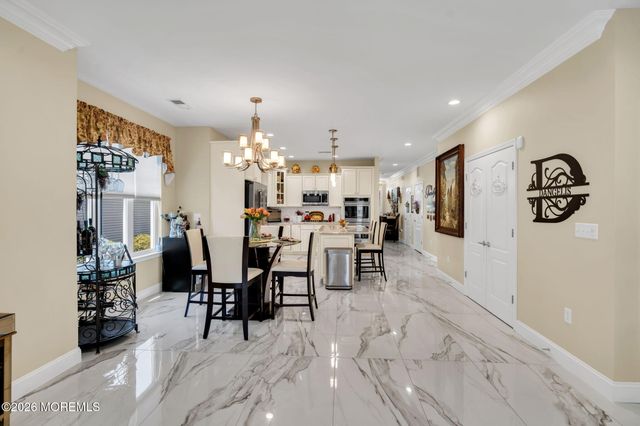 7 Wolverton Court, Jackson, NJ 08527