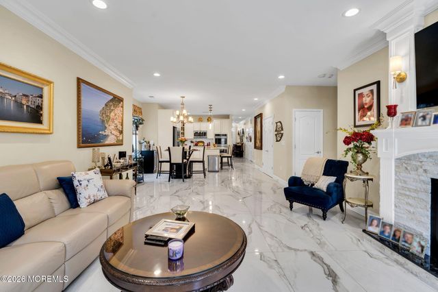 7 Wolverton Court, Jackson, NJ 08527