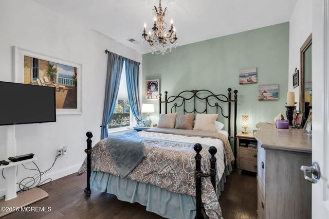 7 Wolverton Court, Jackson, NJ 08527