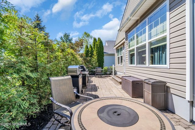 7 Wolverton Court, Jackson, NJ 08527