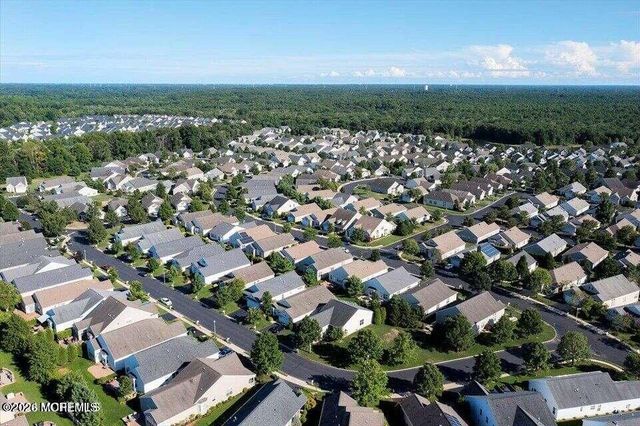 7 Wolverton Court, Jackson, NJ 08527