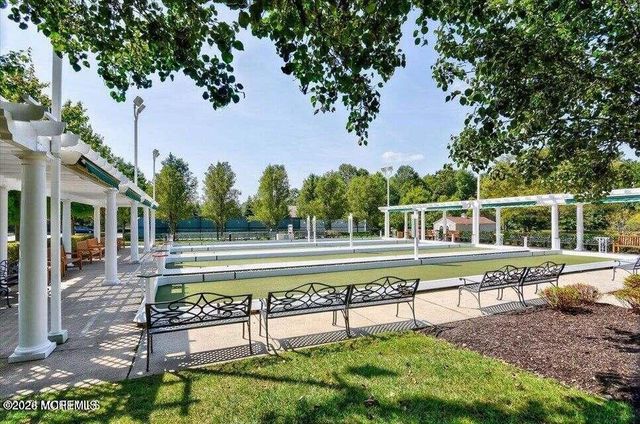 7 Wolverton Court, Jackson, NJ 08527