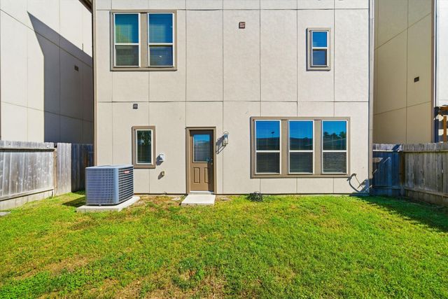 4011 Centre Glen Drive, Houston, TX 77043