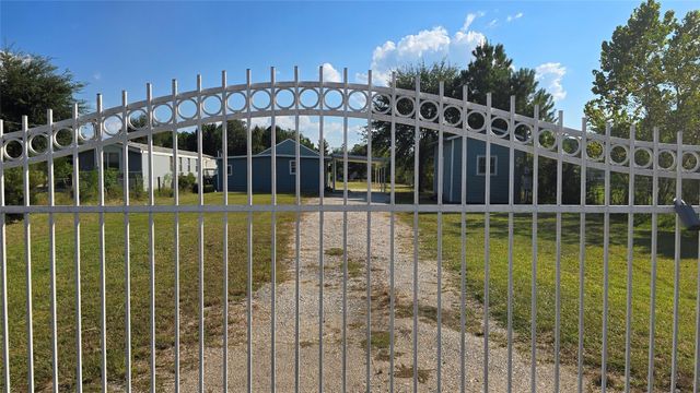 2717 County Road 3479b, Cleveland, TX 77327