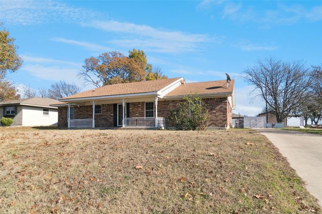 941 Maple Street, Howe, TX 75459