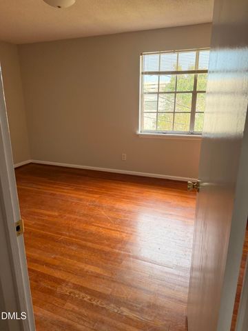 1002 Willow Drive Apt 31, Chapel Hill, NC 27514