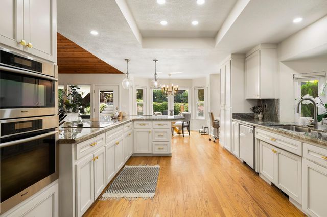 12620 Quail Hollow Dr, Auburn, CA 95603