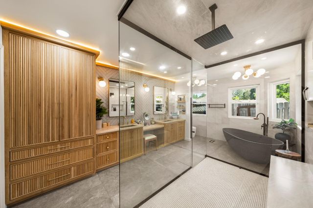 12620 Quail Hollow Dr, Auburn, CA 95603