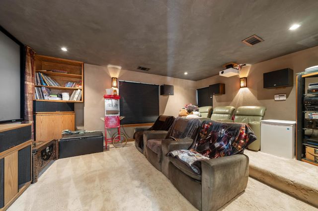12620 Quail Hollow Dr, Auburn, CA 95603