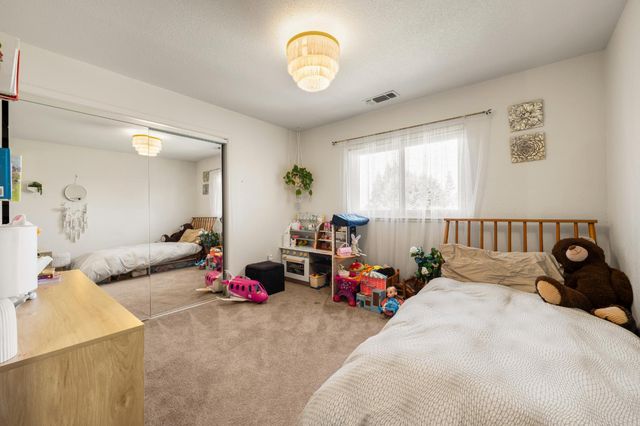 12620 Quail Hollow Dr, Auburn, CA 95603