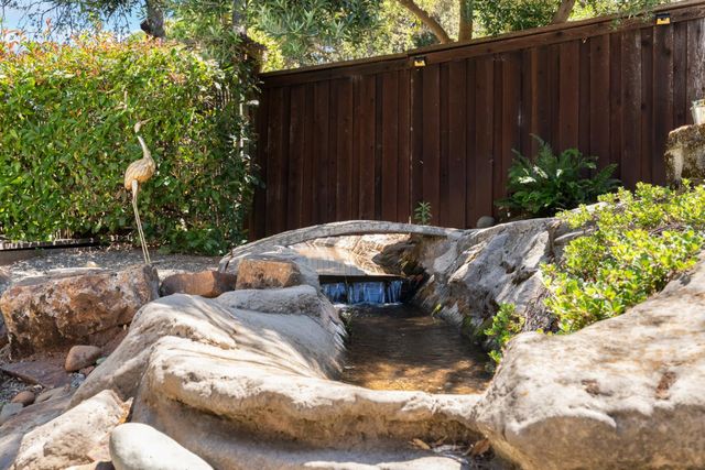 12620 Quail Hollow Dr, Auburn, CA 95603