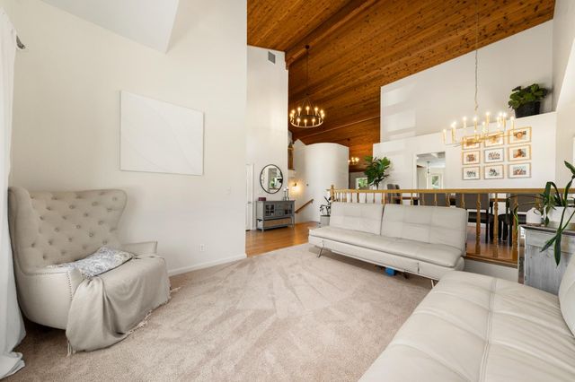 12620 Quail Hollow Dr, Auburn, CA 95603