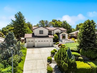 12620 Quail Hollow Dr, Auburn, CA 95603